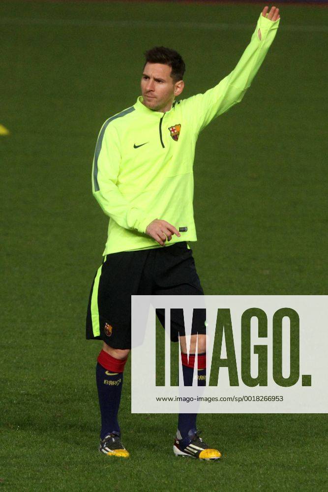 Aktuell Fußball, Champions League, Training FC Barcelona Lionel Messi of Barcelona FC before the game on November 24,2014