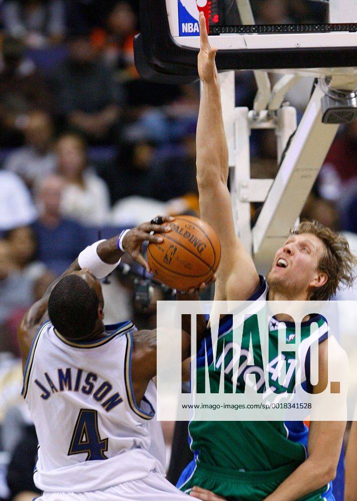 Jan. 21, 2008 - Dallas Mavericks Dirk Nowitzki (41) tries to block the shot of Washington Wizards Antawn Jamison (4) during their game played at the Verizon Center in Washington, D.C., Monday, January, 21, 2008. (Harry E. Walker MCT) News Archive - Jan. 21, 2008 - ZUMAm67_
