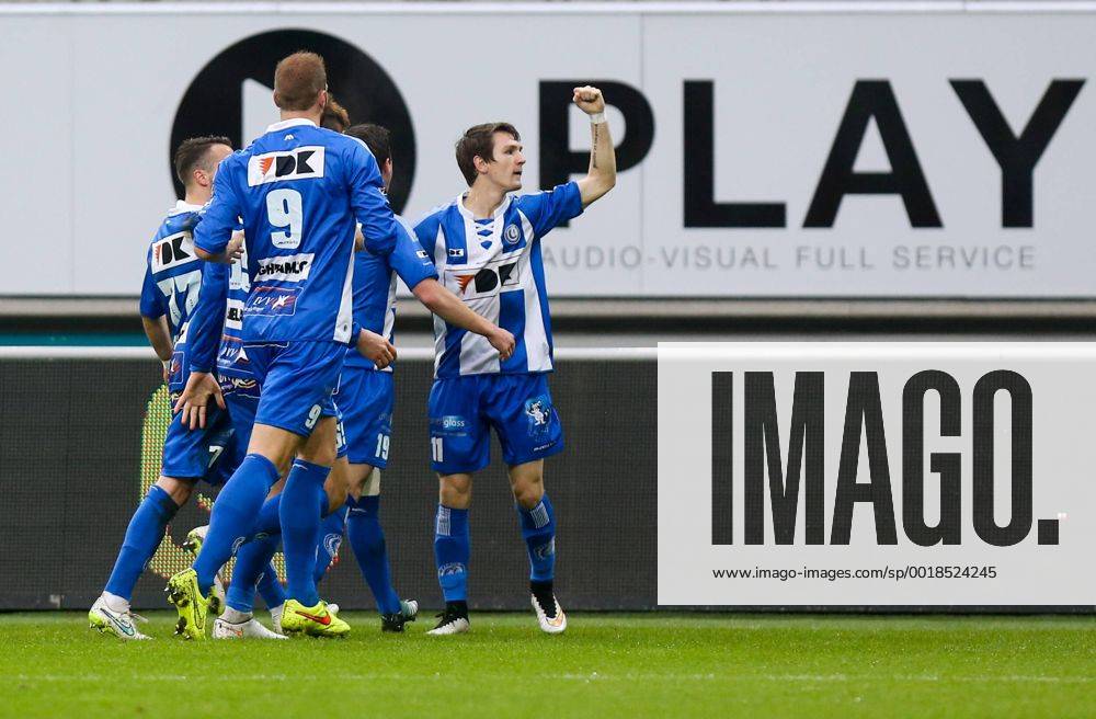 - GENT, BELGIUM: Gent s Brecht Dejaegere (2R) celebrates with his teammates after scoring during the Jupiler Pro League match between KAA Gent and Standard de Liege in Gent, Sunday 21 December 2014, on day 20 of the Belgian soccer championship. VIRGINIExLEFOUR x04526427x