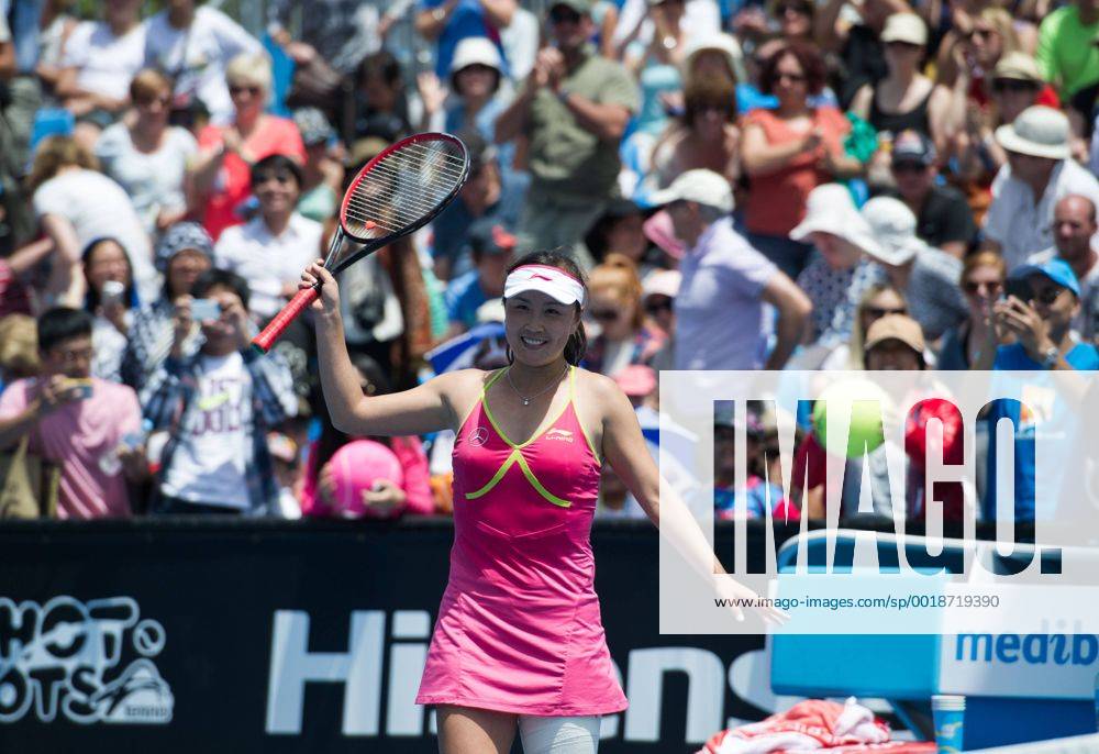 Peng Shuai of China celebrates after winning her women s singles first round match at the 2015 Australian Open tennis tournament at Melbourne Park in Melbourne, Australia, Jan. 19, 2015. (SP) BaixXue