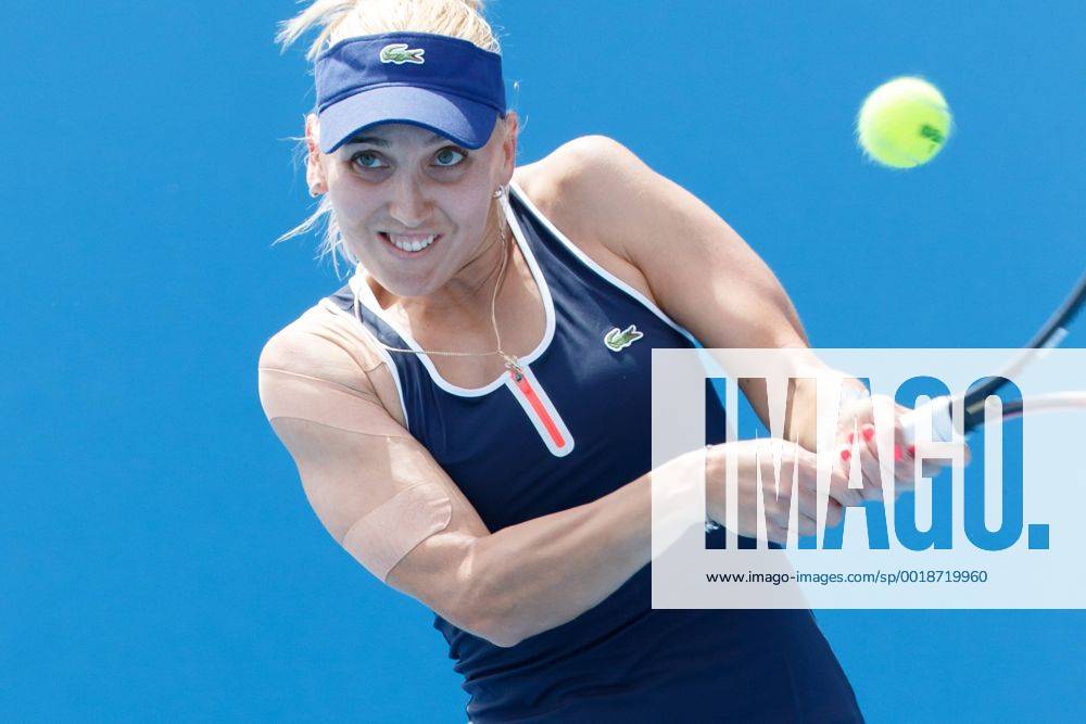 Elena Vesnina (RUS) in action in a 1st round match on day one of the 2015 Australian Open grand slam tennis tournament at Melbourne Park in Melbourne, Australia. SydneyTennis 2015: Australian Open JAN 19 - ZUMAc04_