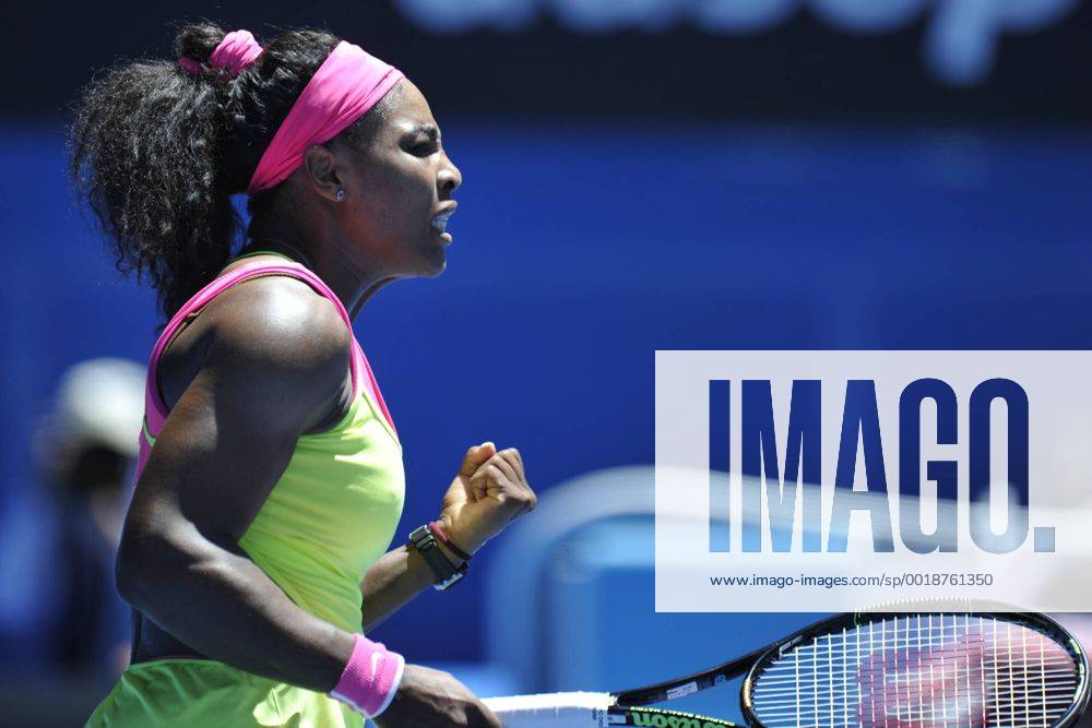 Australian Open Tennis from Melbourne Park. Serena Williams of the USA returns a shot in her match against Elina Svitolina of Ukraine on day six of the 2015 Australian Open at Melbourne Park, Melbourne, Australia. Limx ActionPlus11591834