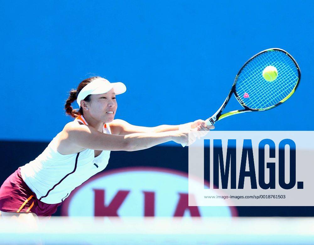 MELBOURNE, AUSTRALIA, JANUARY 24: (CHINA OUT) Jie Zheng of China plays a backhand in her first round doubles match against Klara Koukalova of the Czech Republic and Stefanie Voegele of Switzerland during day four of the 2015 Australian Open at Melbourne Park on January 22, 2015 in Melbourne, Australia. CFP462231903