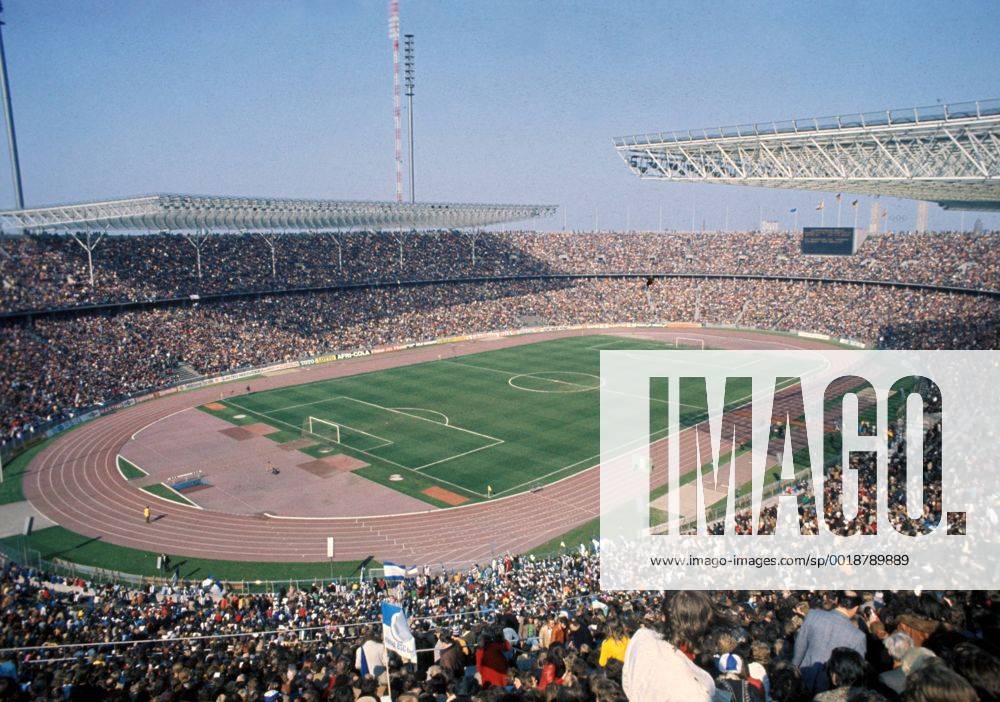 Ausverkauftes Berliner Olympiastadion, Heimspielstätte von Hertha BSC Berlin