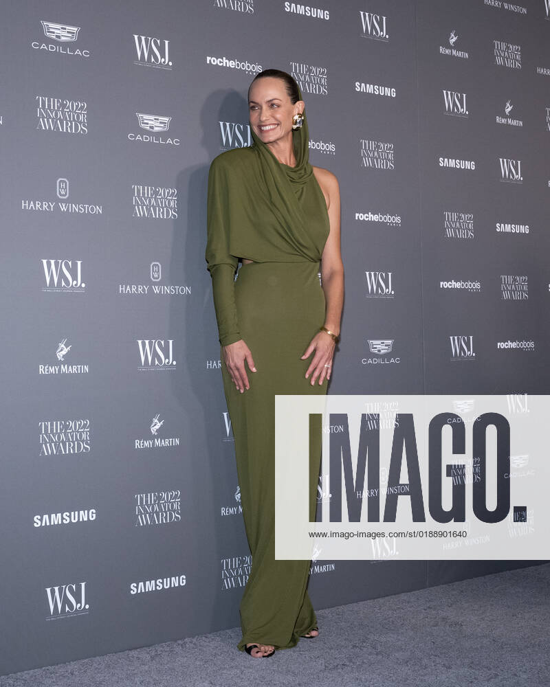 Amber Valletta arrives on the red carpet for the WSJ. Magazine Innovator Awards at the Museum of Modern Art in New York City on Wednesday, November 2, 2022. 1 NYP20221102544 GabrielexHoltermann