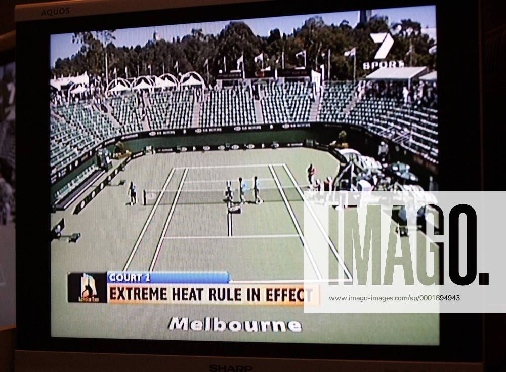 TV Monitor zeigt an, daß zur Zeit in Melbourne wegen extremer Hitze auf den Außenplätzen nicht gespielt werden kann Tennis Herren Australian Open 2006, Grand Slam, WTA Tour, Hartplatz, Hardcourt, Hartplatztennis, Hartplatzturnier Totale Melbourne Leere,