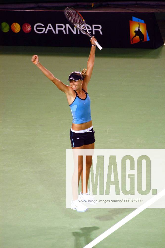 Daniela Hantuchova (Slowakei) - Schlußjubel Tennis Damen Australian Open 2006, Grand Slam, WTA Tour, Hartplatz, Hardcourt, Hartplatztennis, Hartplatzturnier Einzelbild Melbourne Freude,