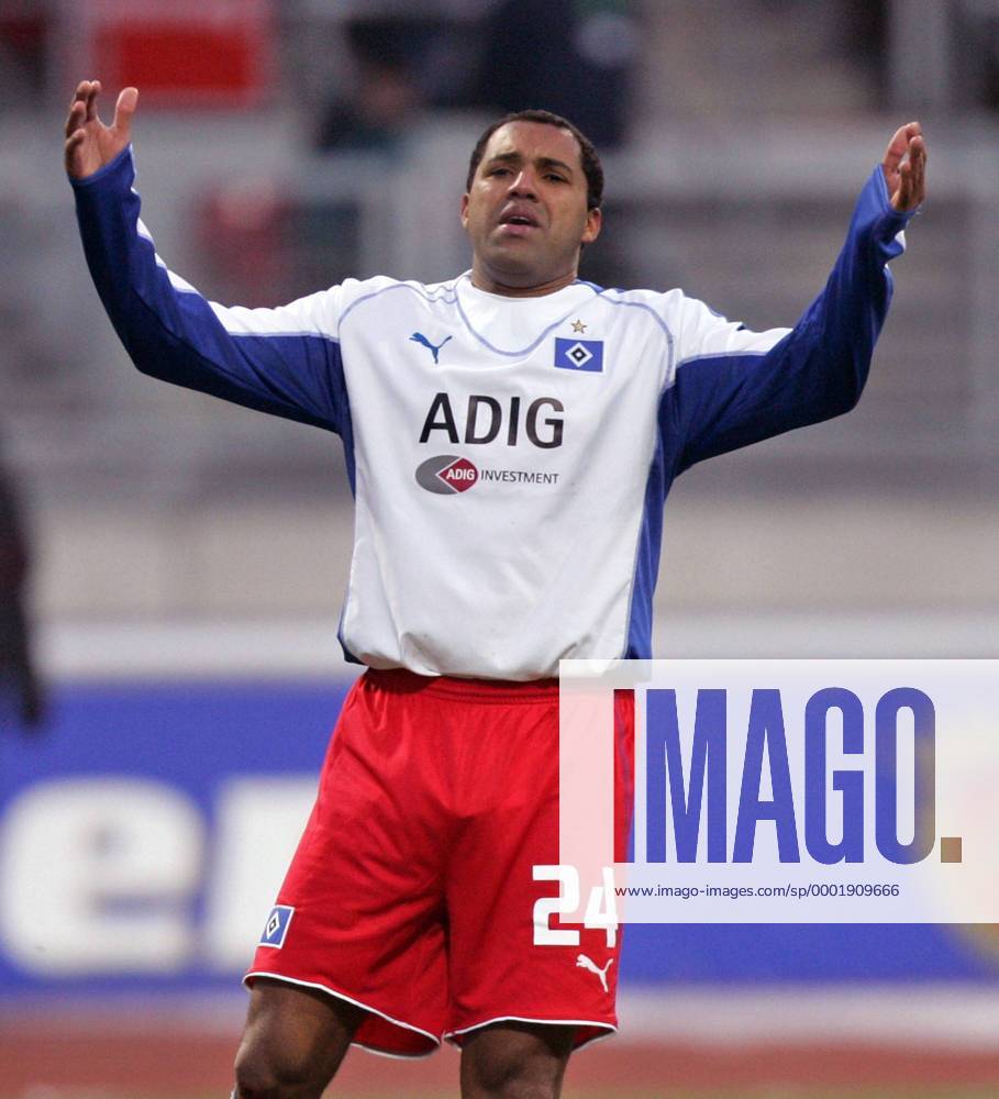 Ailton (HSV) ratlos Fußball 1. BL Herren Saison 2005 2006, Hamburger SV, Hamburg Einzelbild Nürnberg Enttäuschung,