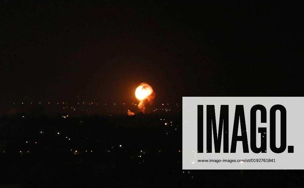 Fire and smoke billowing in the background following an Israeli air strike on Khan Yunis, Fire and smoke billowing in the background following an Israeli air strike on Khan Yunis, southern Gaza Strip, on 4 Nobember,2022. photo by Ashraf Amra Gaza Gaza Strip Occupied Palestinian Territory 041122_Gaza_ASH_00 (4)