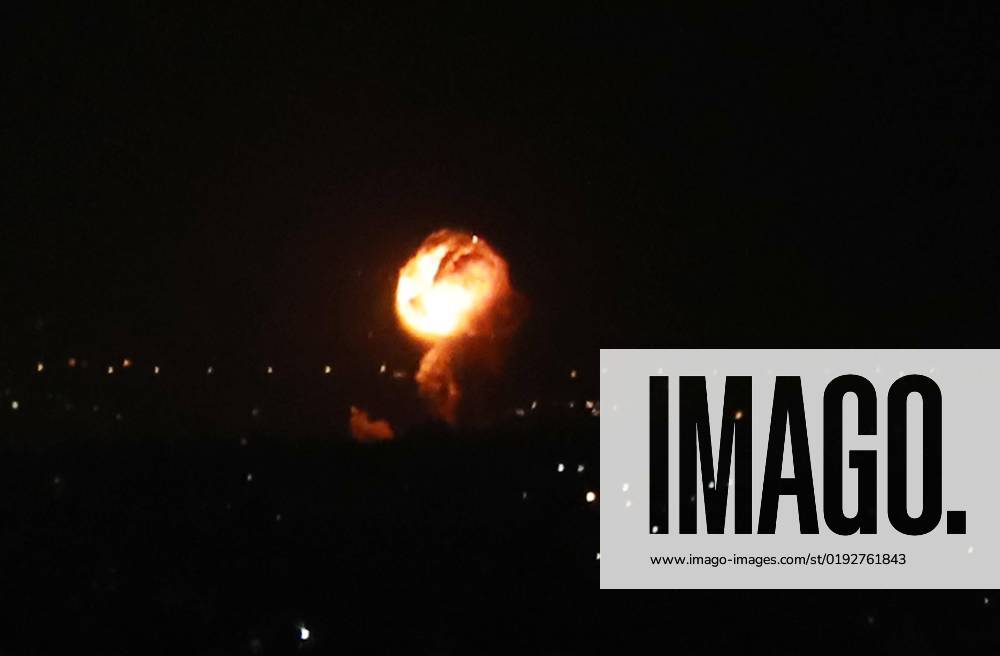 Fire and smoke billowing in the background following an Israeli air strike on Khan Yunis, Fire and smoke billowing in the background following an Israeli air strike on Khan Yunis, southern Gaza Strip, on 4 Nobember,2022. photo by Ashraf Amra Gaza Gaza Strip Occupied Palestinian Territory 041122_Gaza_ASH_00 (5)