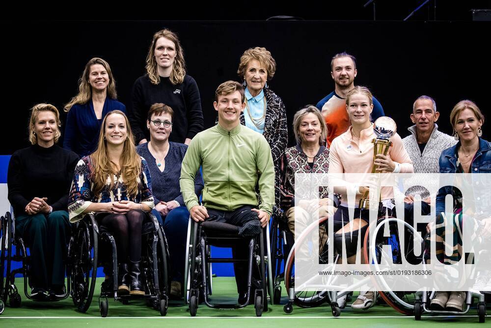 2022 11 06 14 31 52 OSS Princess Margriet and former Paralympic athletes during the final day of the 2022 ITF Wheelchair Tennis Masters, the wheelchair tennis world championship in sports center De Rusheuvel ANP ROYAL IMAGES ROB ENGELAAR netherlands out belgium out