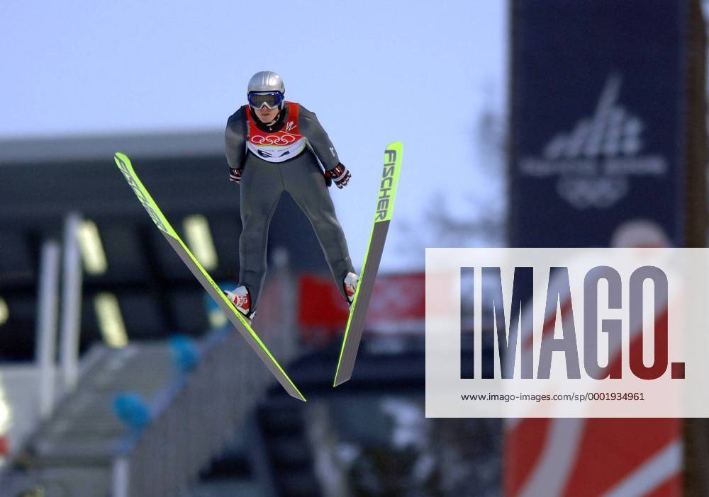 Thomas Morgenstern (Österreich) Skispringen OS Winter Herren Olympische Spiele Turin 2006, Winterspiele, Nordischer Skisport, Ski Nordisch, Einzelbild Pragelato