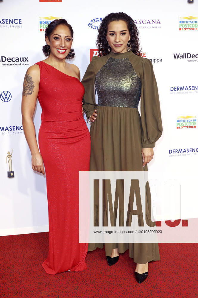 Jessica Wahls and Nadja Benaissa of the No Angels at the 15 award ceremony of the Golden Woman 2022 at the Stage Theater Neue Flora Hamburg, 09 11 2022 Foto:xFuturexImage