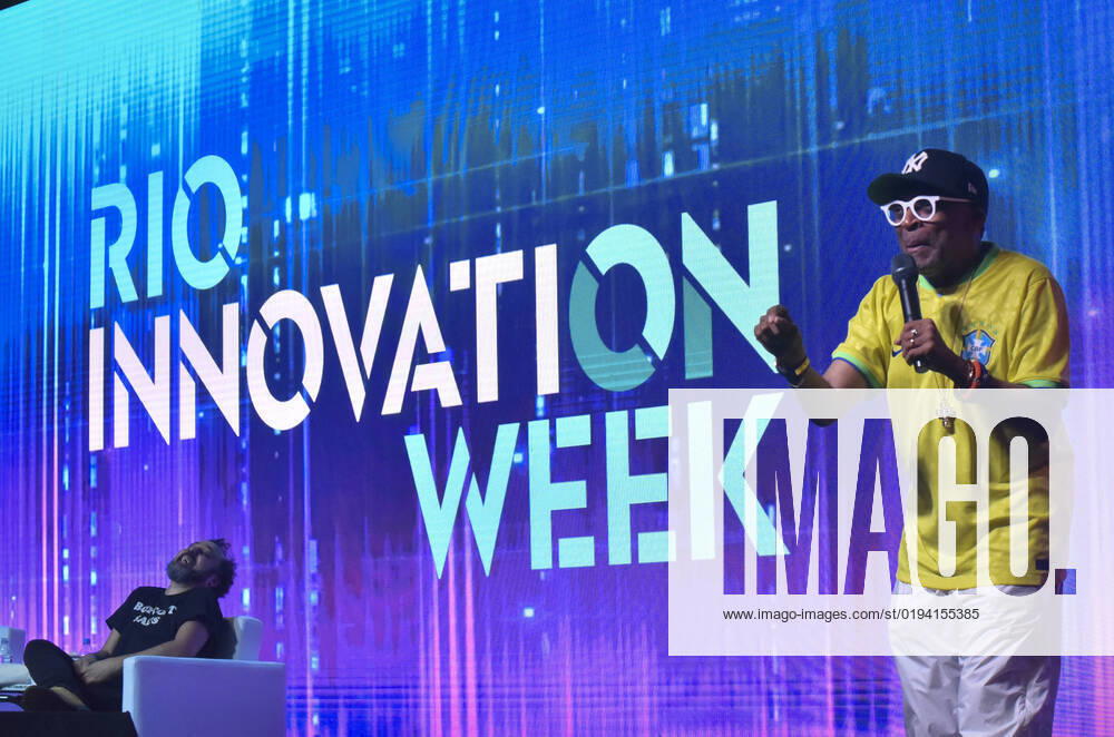 RIO DE JANEIRO, BRAZIL †NOVEMBER 16 : American filmmaker, producer, screenwriter, director and actor Spike Lee participated in a lecture on the last day of Rio Innovation Week Innovation Week brings together more than 200 exhibiting companies and 2,000 startups. The event is considered the largest meeting of technology, innovation and business in Latin America. The 2nd edition started on Tuesday (8) and will present innovative services, activities and technological solutions. Rio de Janeiro Brazil - ZUMAt142 20221116_zap_t142_003