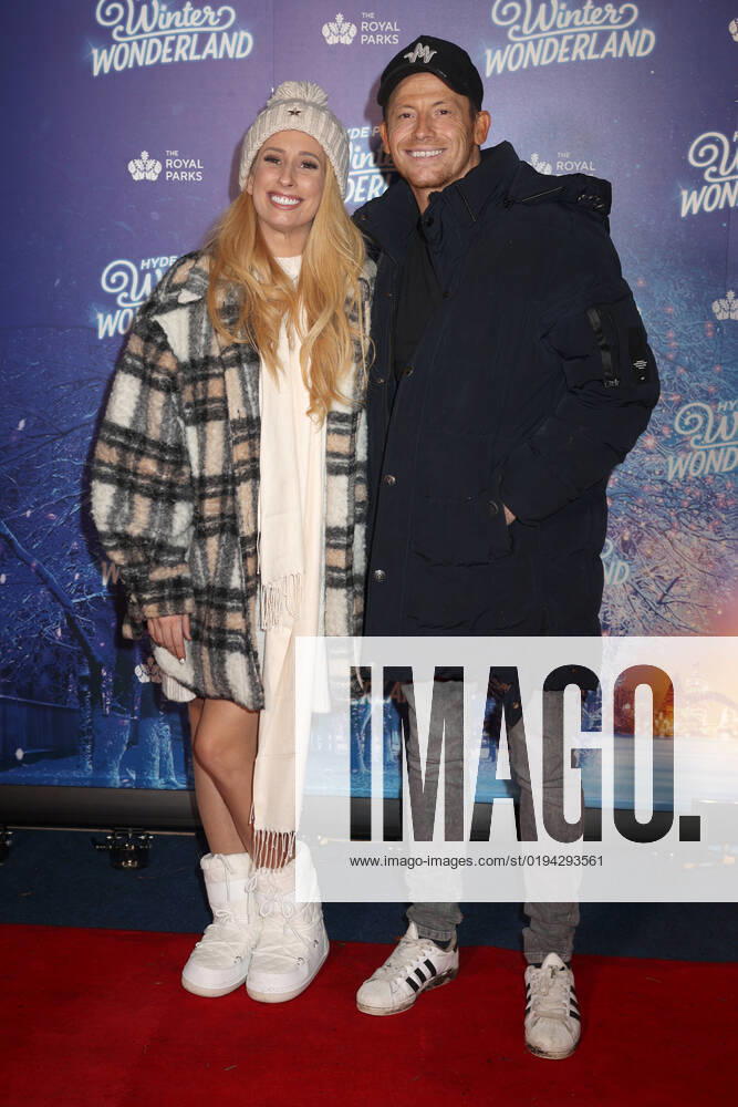 Stacey Solomon and Joe Swash attend the Hyde Park Winter Wonderland 2022 VIP Preview Night in London. NOVEMBER 17th 2022 CMYx22482