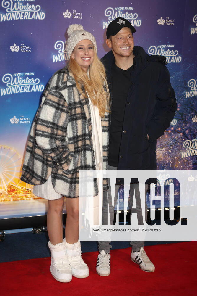 Stacey Solomon and Joe Swash attend the Hyde Park Winter Wonderland 2022 VIP Preview Night in London. NOVEMBER 17th 2022 CMYx22482