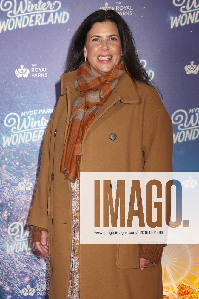 Kirstie Allsopp attends the Hyde Park Winter Wonderland 2022 VIP Preview Night in London. NOVEMBER 17th 2022 CMYx22482