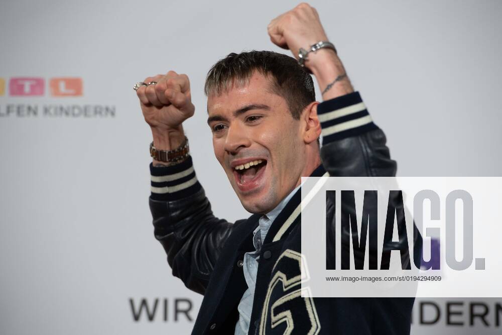 Daniele NEGRONI, Saenger, , 27 RTL Spendenmarathon Wir helfen Kindern , Television, 17 18 11 2022