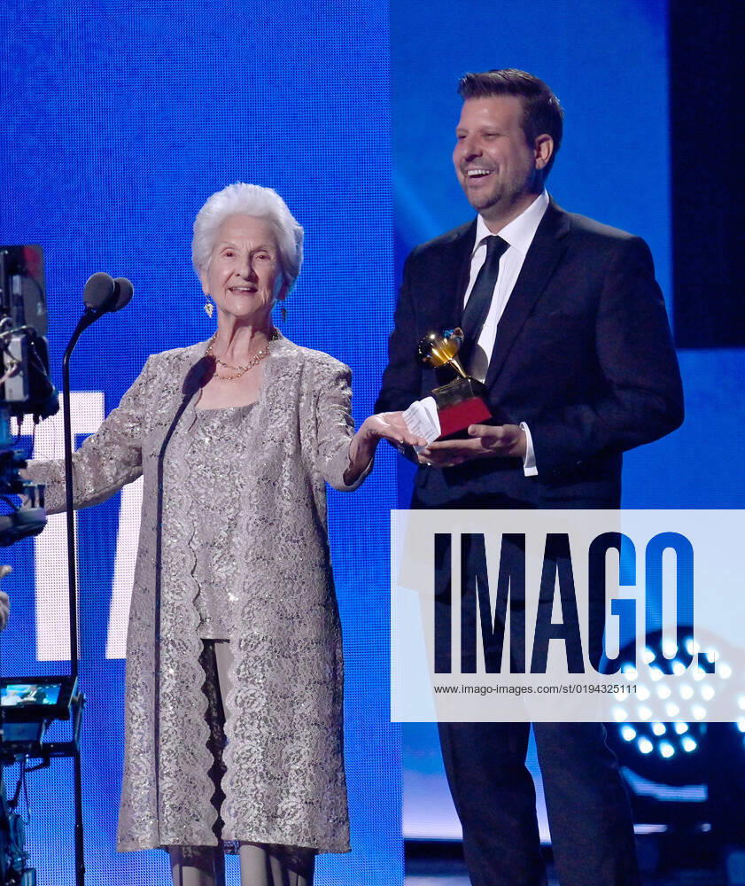 Angela Alvarez (L) accepts the Best New Artist award onstage during the 23rd annual Latin Grammy Awards at the Michelob Ultra Arena at Mandalay Bay Resort and Casino in Las Vegas, Nevada on Thursday, November 17, 2022. LAV20221117676 JIMxRUYMEN