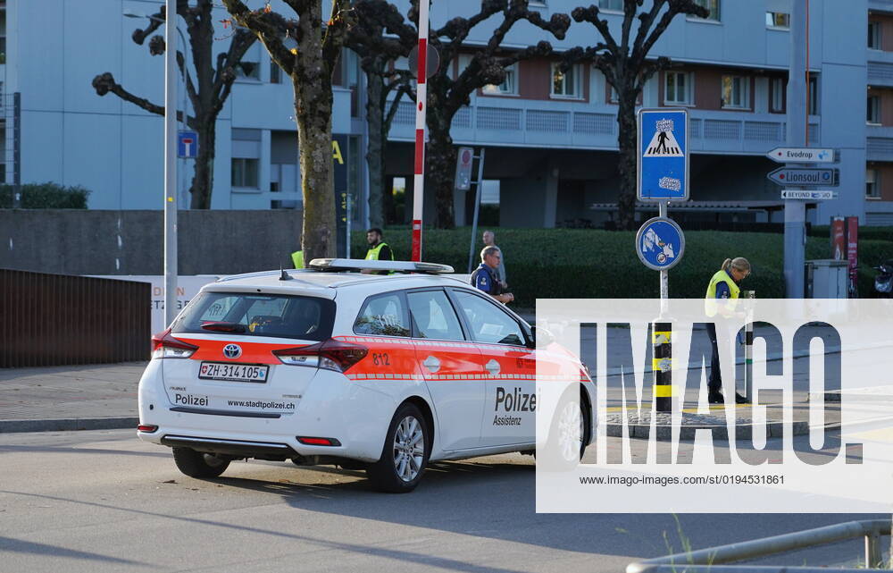 Photo Manuel Geisser 17 10 2022 stadium Letzigrund city Zuerich assistance police car