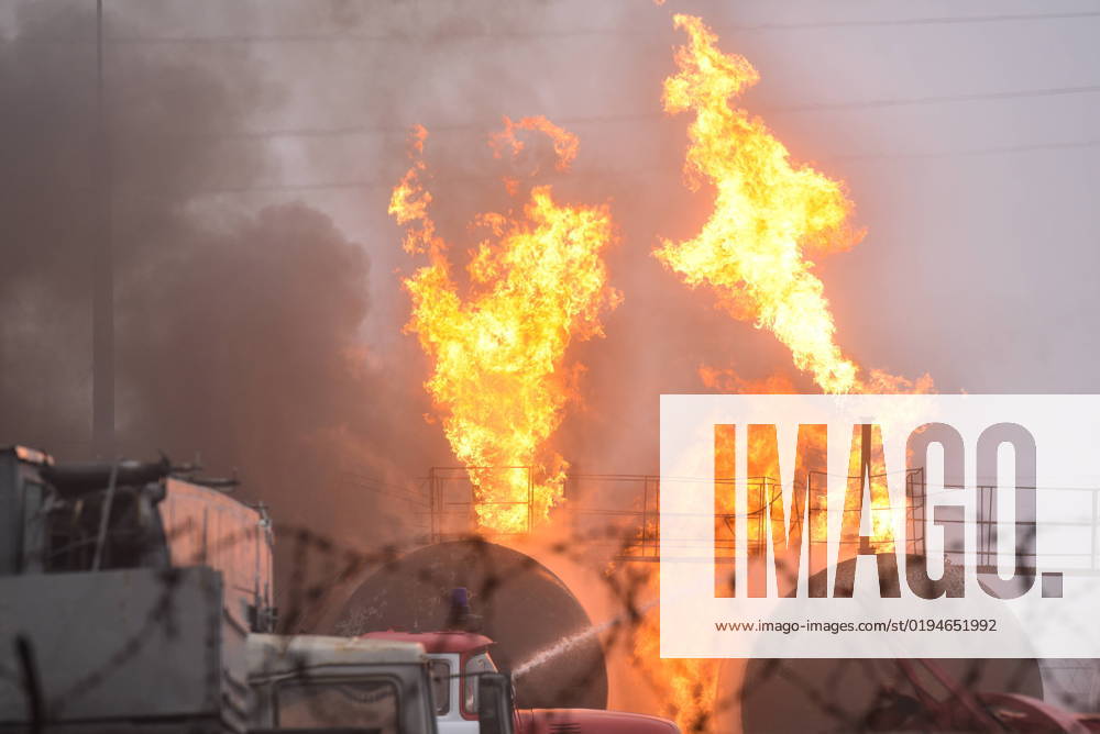 RUSSIA, MAKEYEVKA - NOVEMBER 21, 2022: An oil depot is hit by fire in Antropova Street in the Chervonogvardeisky District. Railroad tank cars were hit by fire after shelling by the Ukrainian Armed Forces. Nikolai Trishin TASS 56001861