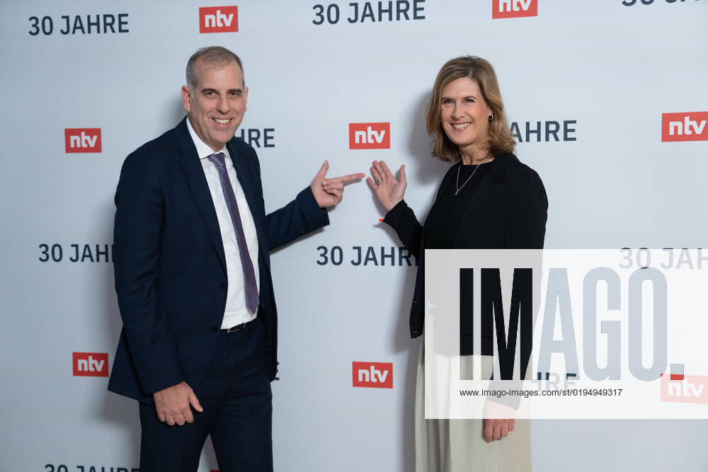 Ntv Managing Director Stephan Schmitter, ntv Editor-in-Chief Sonja Schwetje The news channel ntv celebrated its 30th anniversary on 23 November 2022 at the Bertelsmann Representative Office in Berlin Berlin GER