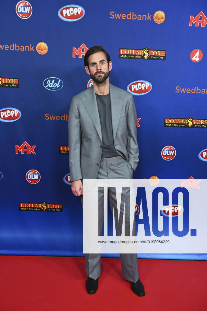 STOCKHOLM 20221125 The presenter Per Lernström arrives at Friday nights final in Idol Stockholm Sweden