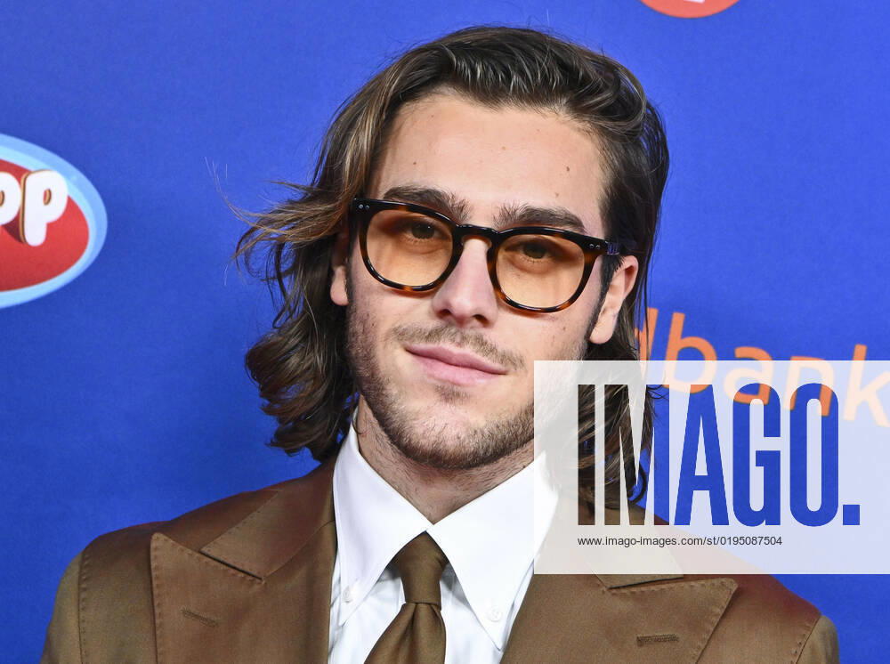 STOCKHOLM 20221125 Benjamin Ingrosso arrives at Friday nights final in Idol Stockholm Sweden skiing