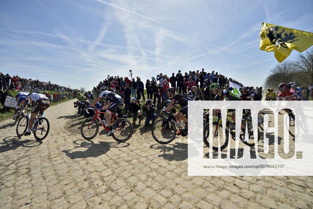 - ROUBAIX, FRANCE: Riders pictured in action during the Paris-Roubaix one day cycling race, 253,5 km from Compiegne to the Velodrome in Roubaix, Sunday 12 April 2015. DIRKxWAEM x04602977x