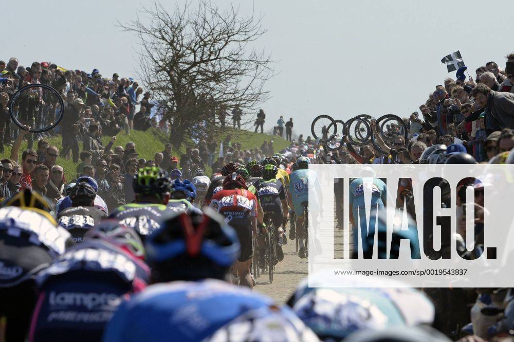 - ROUBAIX, FRANCE: Riders pictured in action during the Paris-Roubaix one day cycling race, 253,5 km from Compiegne to the Velodrome in Roubaix, Sunday 12 April 2015. DIRKxWAEM x04602981x
