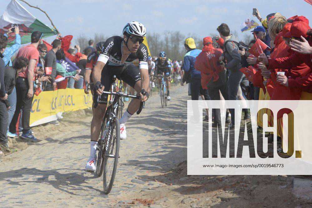 - ROUBAIX, FRANCE: Dutch Niki Terpstra of team Ettix - Quick-Step pictured in action during the Paris-Roubaix one day cycling race, 253,5 km from Compiegne to the Velodrome in Roubaix, Sunday 12 April 2015. DIRKxWAEM x04603108x