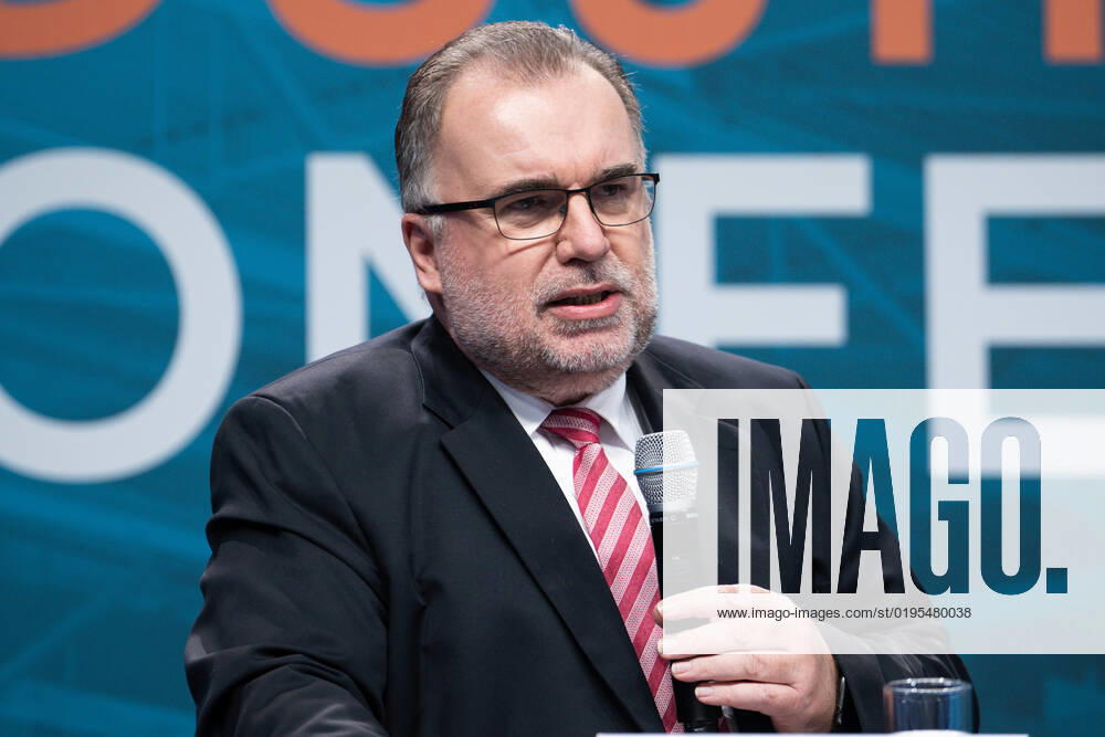 Industry Conference 2022 in Berlin Current, 29 11 2022, Berlin, Prof Dr Siegfried Russwurm, President BDI in portrait at the press conference during the opening of the Industry Conference 2022 at the EUREF Campus in Berlin At the Industry Confere