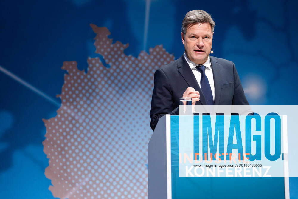 Industry Conference 2022 in Berlin Current, 29 11 2022, Berlin, Dr Robert Habeck, Federal Minister for Economic Affairs and Climate Protection in portrait during his speech at the Industry Conference to open the Industry Confere