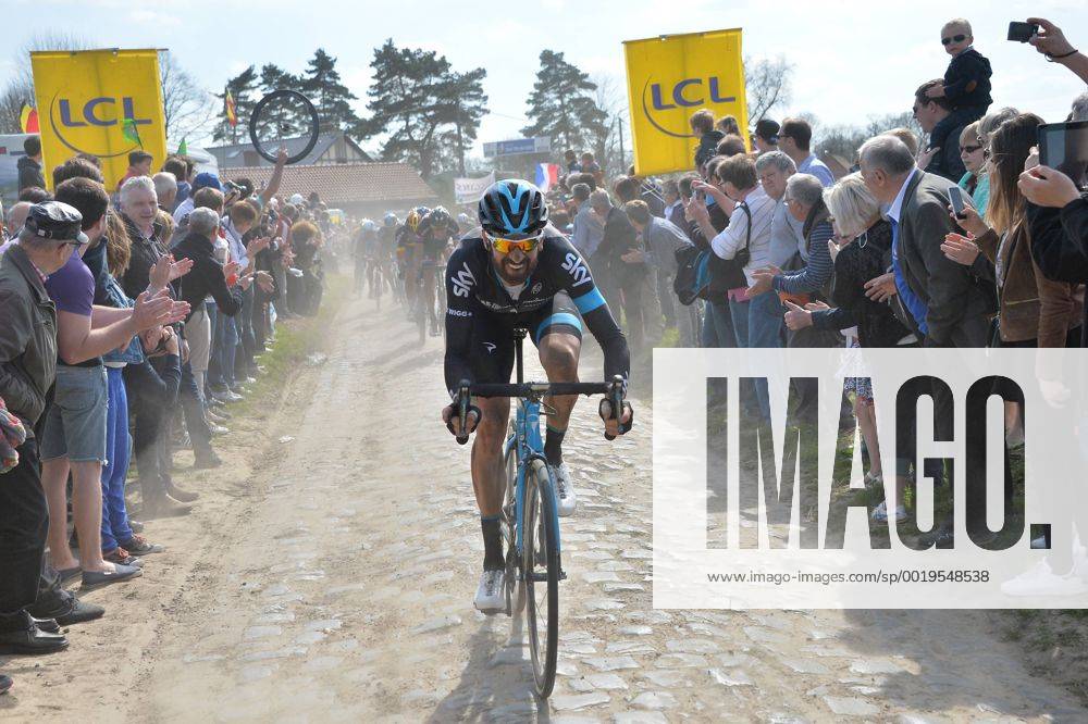 - ROUBAIX, FRANCE: British Bradley Wiggins of Team Sky pictured in action during the Paris-Roubaix one day cycling race, 253,5 km from Compiegne to the Velodrome in Roubaix, Sunday 12 April 2015. POOLxPAPONxL EQUIPE x04603364x