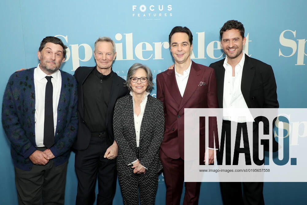 New York Premiere Of Focus Features Spoiler Alert . Featuring: Michael Showalter (Director, Writer), Bill Erwin, Sally Field, Jim Parsons and Ben Aldridge Where: New York, New York, United States When: 29 Nov 2022 Credit: Marion Curtis StarPix for Focus Features Startraksphoto.com Cover Images