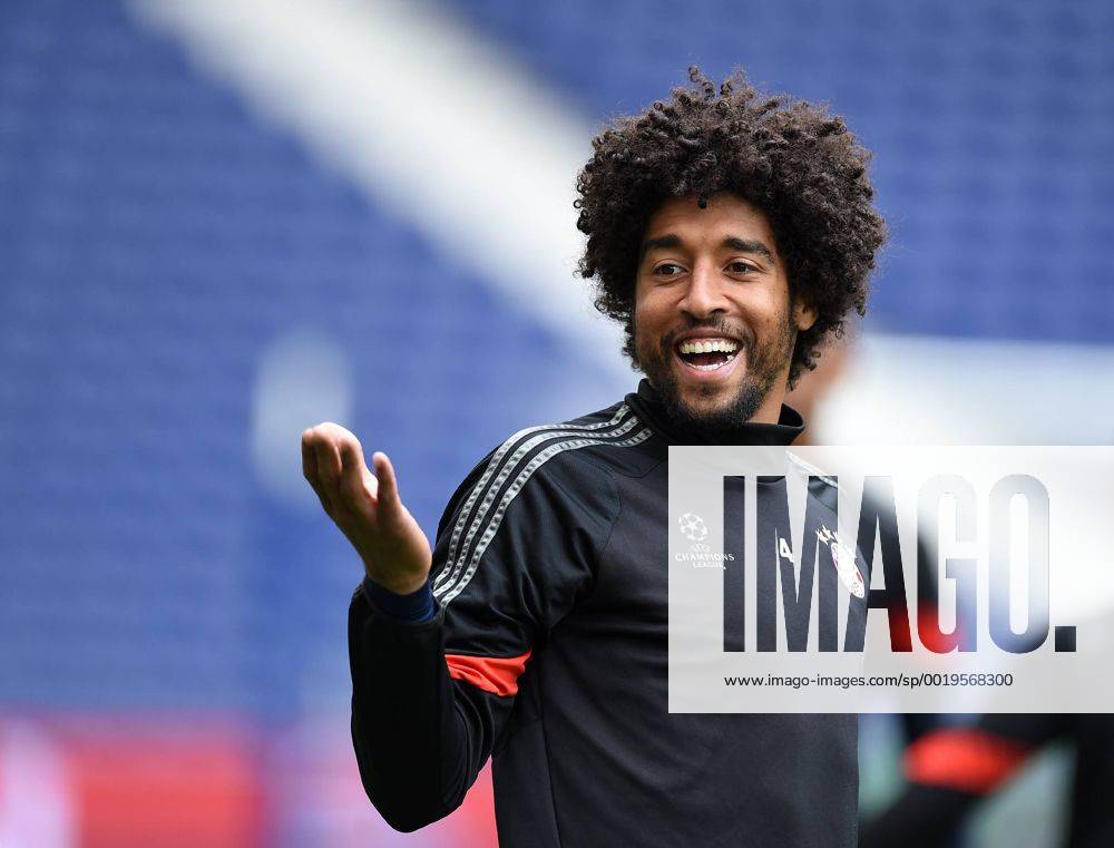 FUSSBALL CHAMPIONS LEAGUE SAISON 2014 2015 VIERTELFINAL HINSPIEL FC Porto - FC Bayern Muenchen 14.03.2015 Abschlusstraining FC Bayern Muenchen im Stadion Dragao; Dante