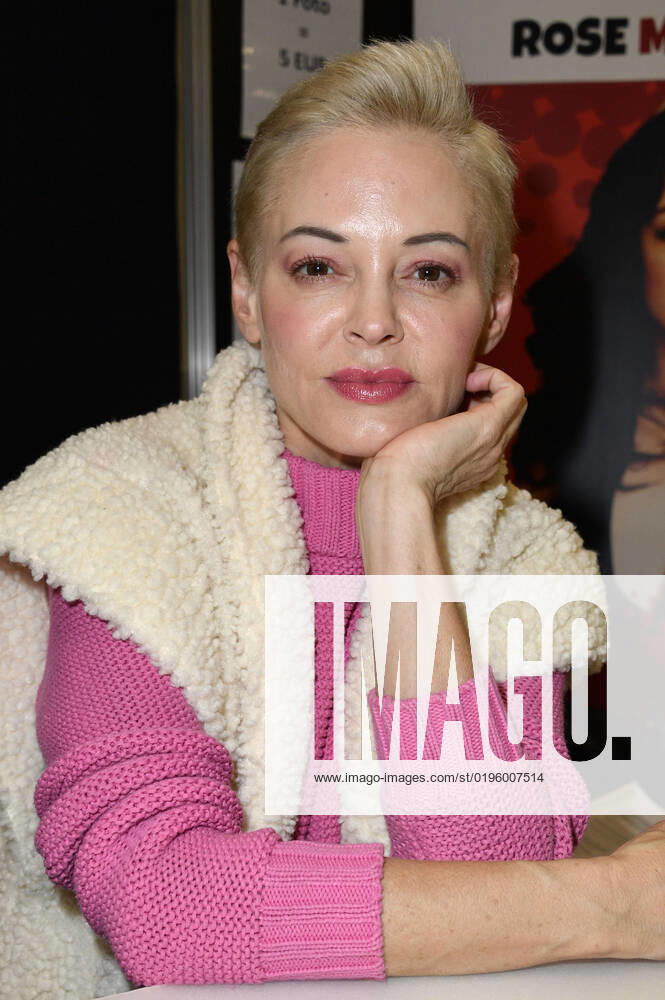 Rose McGowan at the German Comic Con Winter Edition at the Messe Dortmund Dortmund, 03 12 2022 Foto:xN.xKubelkax xFuturexImage