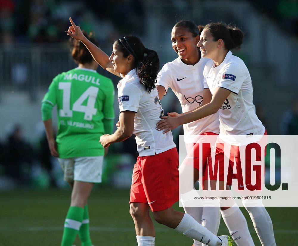Freut sich ueber ihr 2-0 Shirley Cruz Trana (Paris Saint-Germain) VfL Wolfsburg vs. Paris Saint Germain