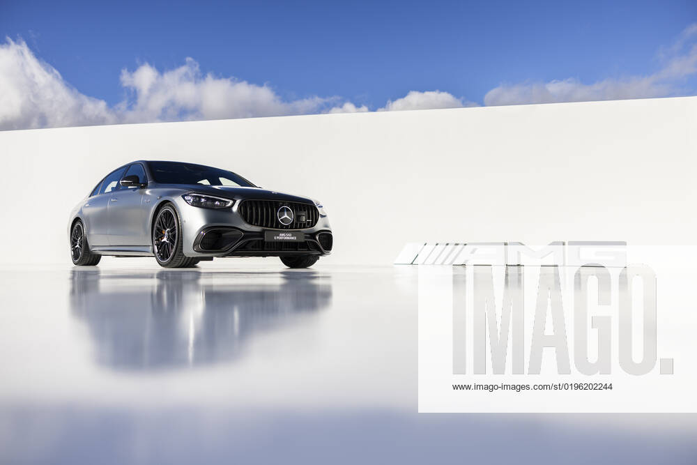 **VIDEO AVAILABLE: CONTACT INFO@COVERMG.COM TO RECEIVE** Mercedes have revealed their new S63 AMG - the first hybrid version of their flagship limousine - and one comes with more power than ever before. Under the bonnet, there?s a 4.0-litre twin-turbo V8 engine similar to the one you get in the Mercedes-AMG GT 63 S E Performance, along with an electric motor on the rear axle. With a combined system output of 791 hp and 1,055 lb-ft, the AMG S 63 E PERFORMANCE sets new standards for similar models of car. It accelerates from 0 to 60 mph takes just 3.2 seconds (est.) and has an 180 mph top speed. With E PERFORMANCE, we are now opening a new chapter: Never before has a luxury sedan so perfectly combined best-in-class performance with super