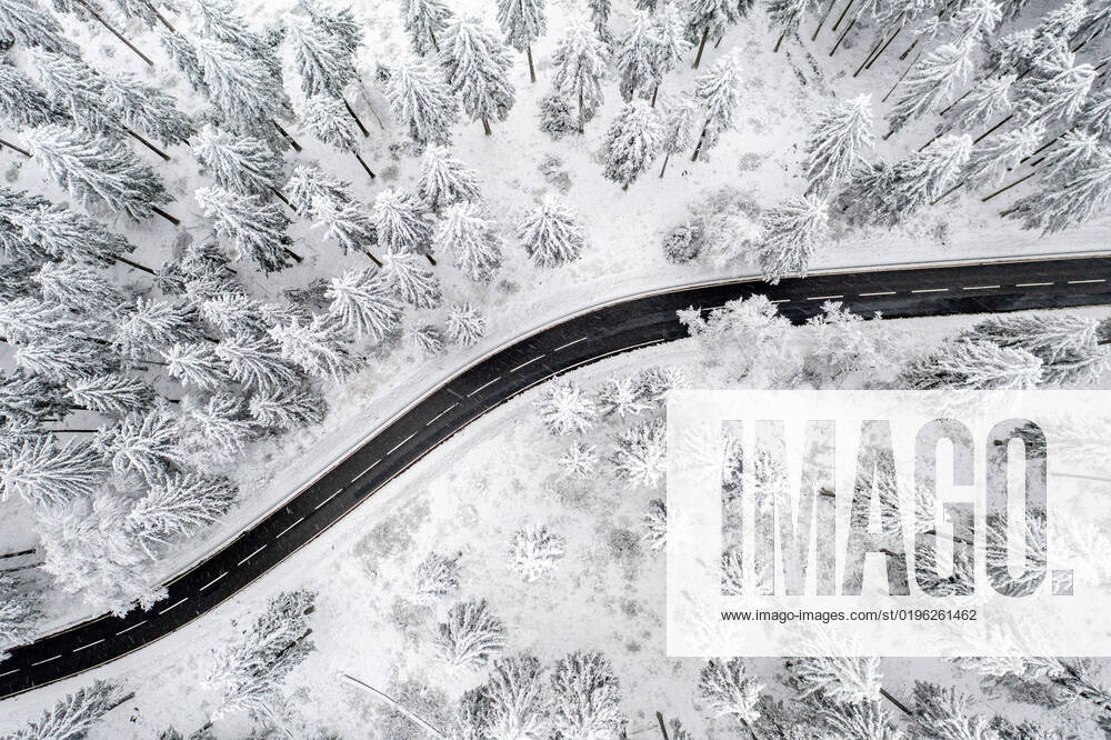Snow in the Taunus Deep wintry is the landscape at the Great Feldberg in the Taunus With snow showers have fallen today several centimeters of fresh snow , Schmitten Hesse Germany