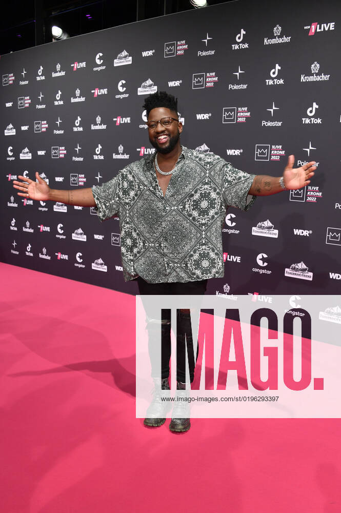 Kelvin Jones at the 23 award ceremony of the 1Live Krone 2022 in the Jahrhunderthalle Bochum, 08 12 2022 Foto:xN.xKubelkax xFuturexImage