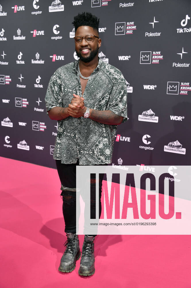 Kelvin Jones at the 23 award ceremony of the 1Live Krone 2022 in the Jahrhunderthalle Bochum, 08 12 2022 Foto:xN.xKubelkax xFuturexImage