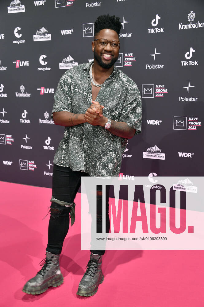 Kelvin Jones at the 23 award ceremony of the 1Live Krone 2022 in the Jahrhunderthalle Bochum, 08 12 2022 Foto:xN.xKubelkax xFuturexImage