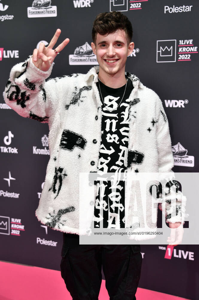 Toby Romeo at the 23 award ceremony of the 1Live Krone 2022 in the Jahrhunderthalle Bochum, 08 12 2022 Foto:xN.xKubelkax xFuturexImage