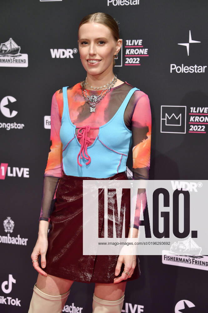 Lea at the 23 award ceremony of the 1Live Krone 2022 in the Jahrhunderthalle Bochum, 08 12 2022 Foto:xN.xKubelkax xFuturexImage
