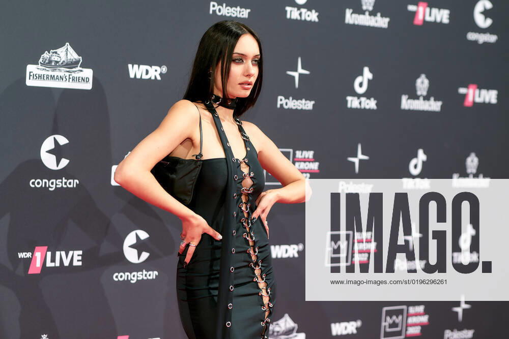 1LIVE Krone Awards in Bochum Kayla Shyx Kaya Loska on the red carpet at the 1LIVE Krone Awards in the Jahrhunderthalle in Bochum, Germany