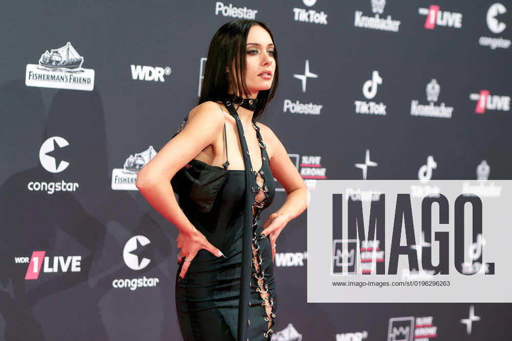 1LIVE Krone Awards in Bochum Kayla Shyx Kaya Loska on the red carpet at the 1LIVE Krone Awards in the Jahrhunderthalle in Bochum, Germany