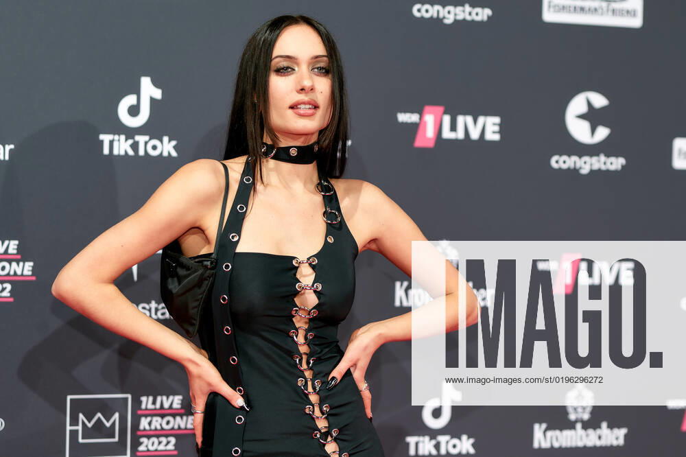 1LIVE Krone Awards in Bochum Kayla Shyx Kaya Loska on the red carpet at the 1LIVE Krone Awards in the Jahrhunderthalle in Bochum, Germany