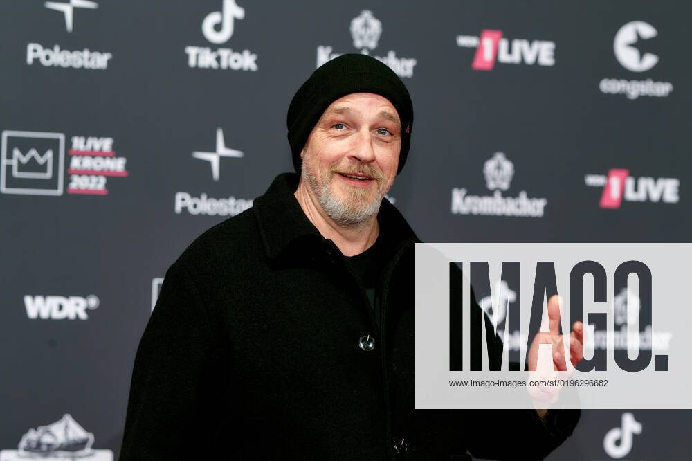 1LIVE Krone award ceremony in Bochum Torsten Sträter on the red carpet at the 1LIVE Krone award ceremony at the Jahrhunderthalle in Bochum