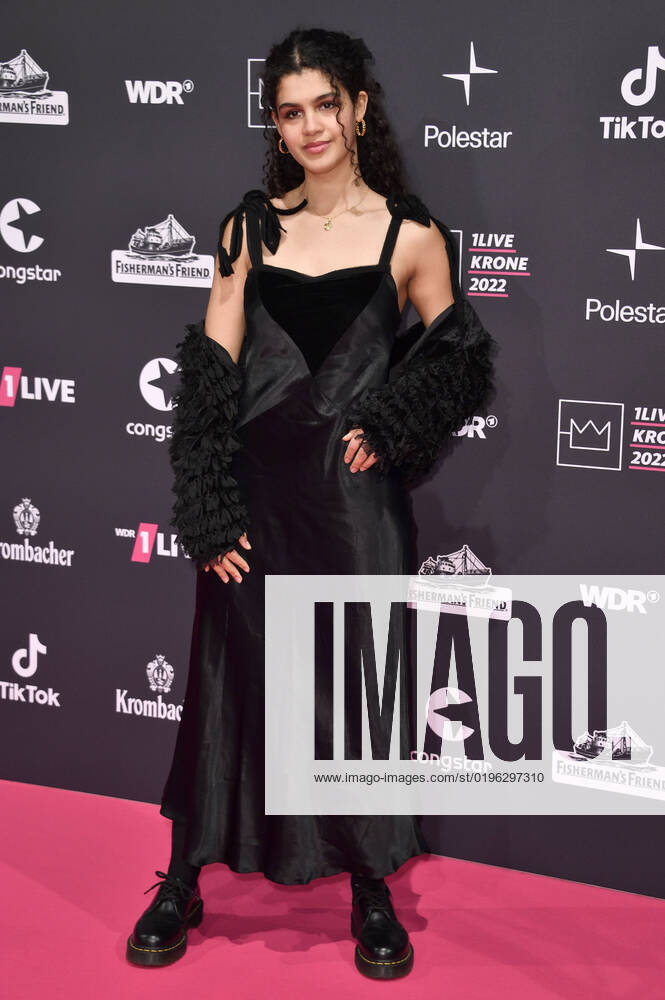 Selma Kadiri at the 23 award ceremony of the 1Live Krone 2022 in the Jahrhunderthalle Bochum, 08 12 2022 Foto:xN.xKubelkax xFuturexImage